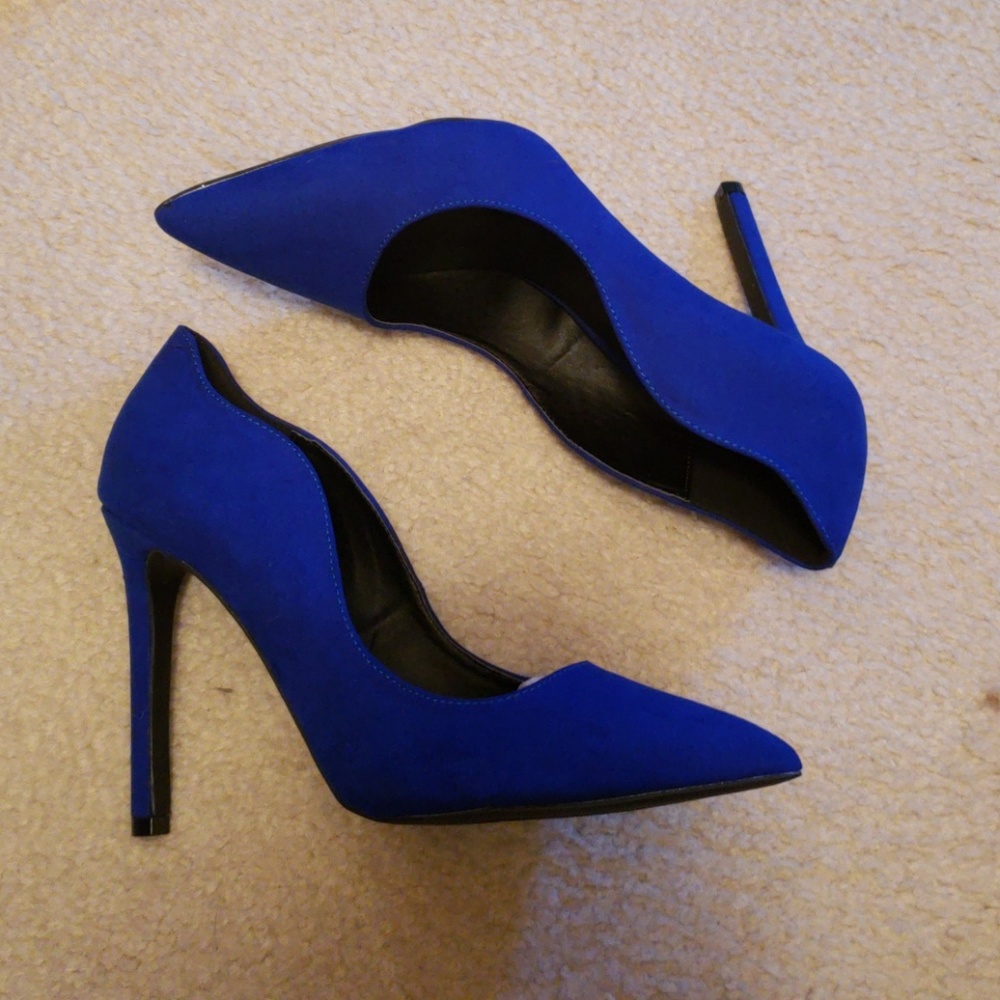 NEW! Vegan Blue Sued Pumps